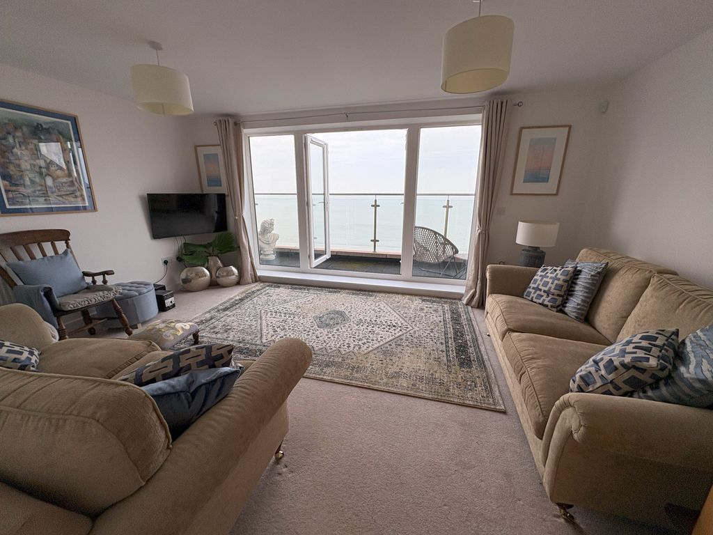 Property photo 1 of 25