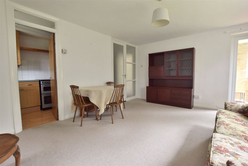 Property photo 2 of 10 Living Room