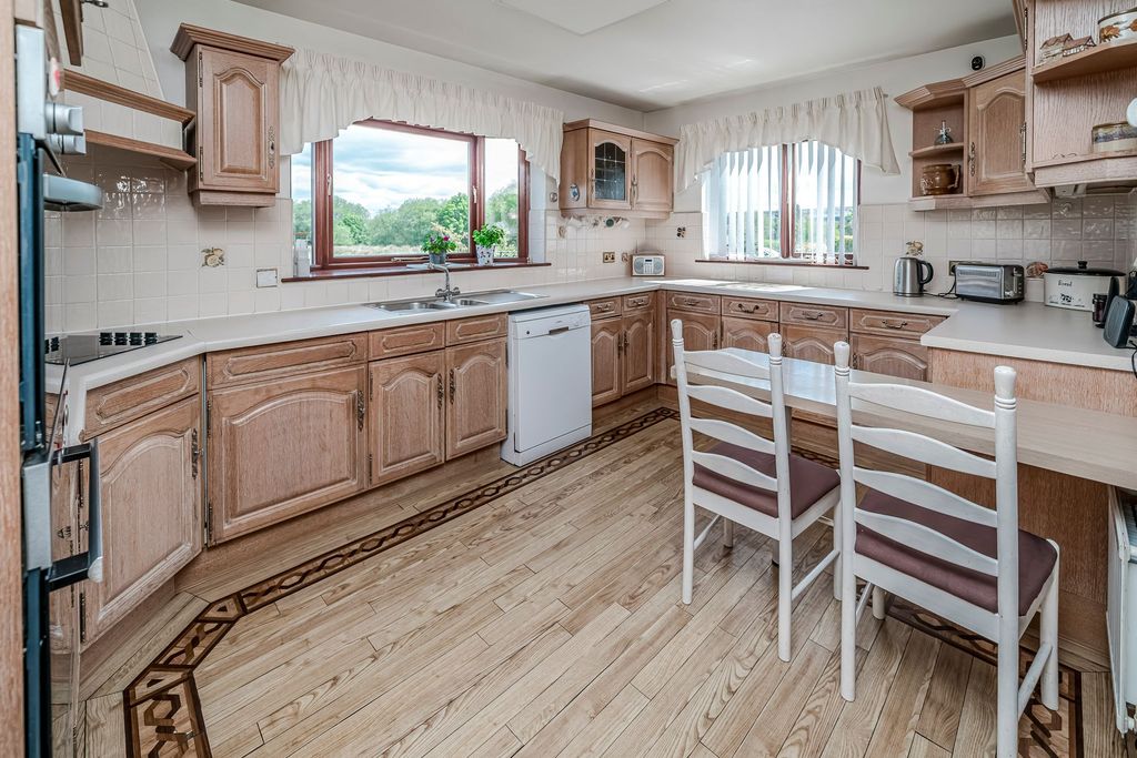 Property photo 2 of 55