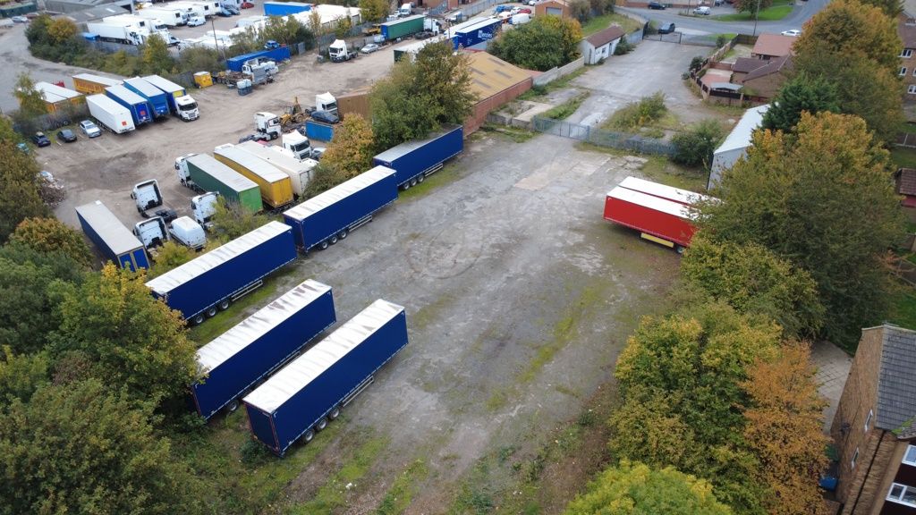 Property photo 2 of 8 Photo 4