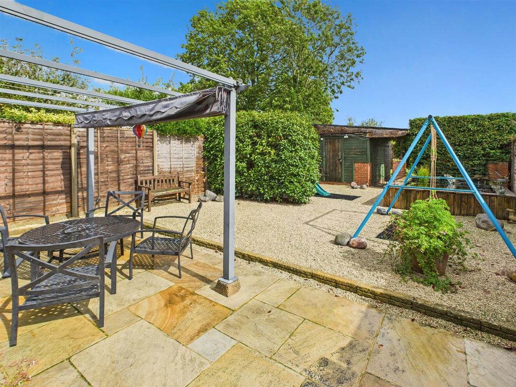 Property photo 3 of 25