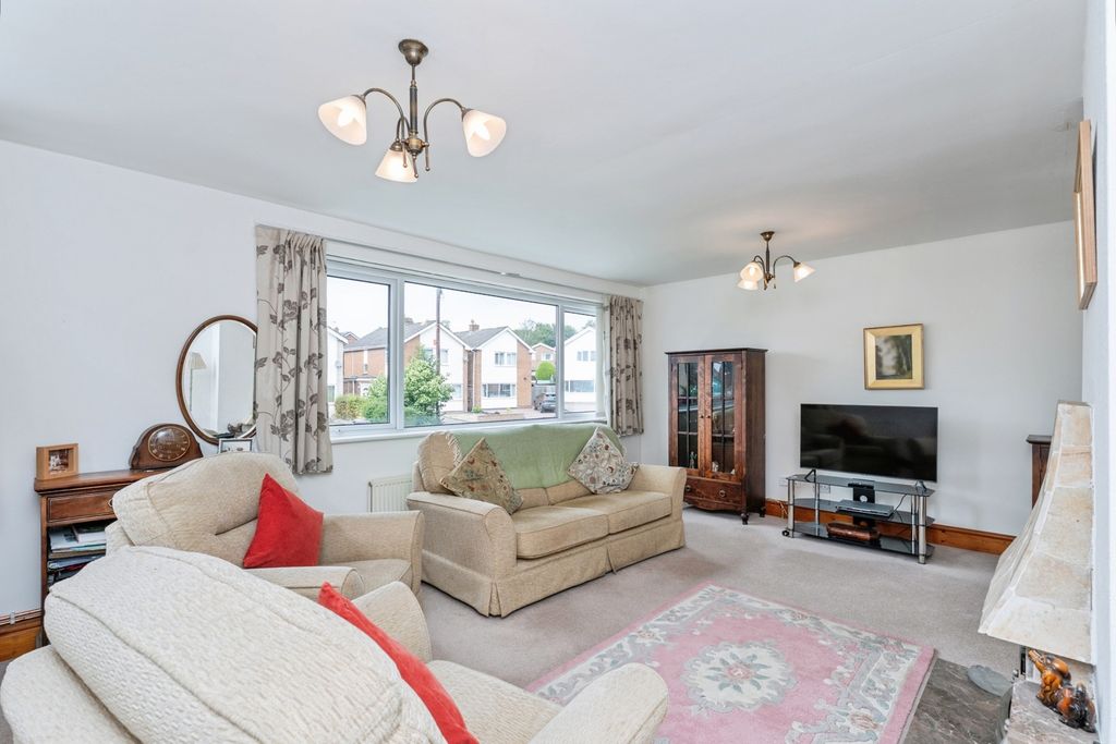 Property photo 3 of 24 Pbox-Img.Jpg