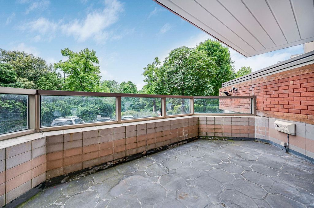 Property photo 2 of 21 Picture No. 10