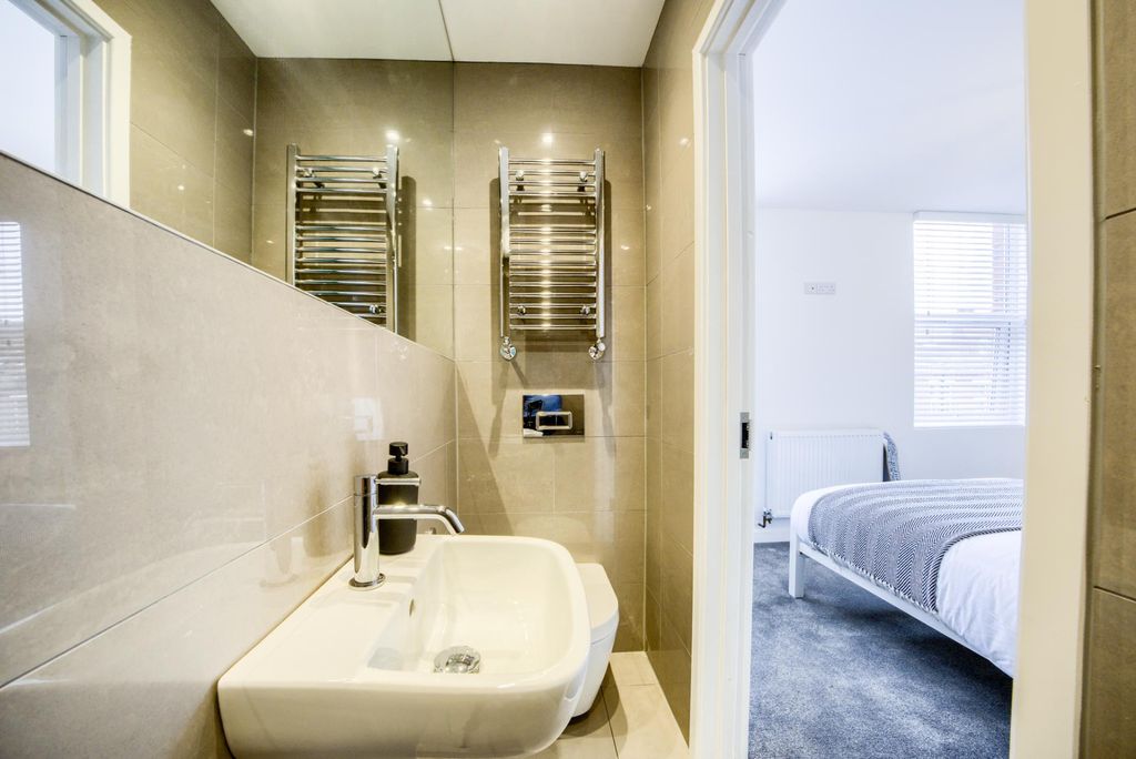 Property photo 3 of 26 Photo 2