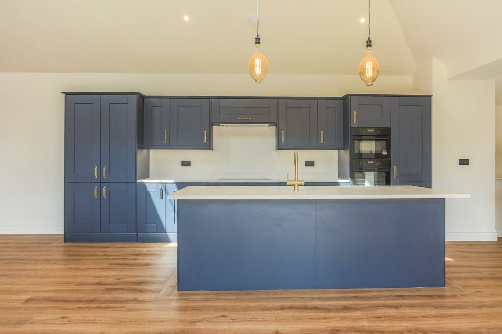 Property photo 3 of 27 Picture 3