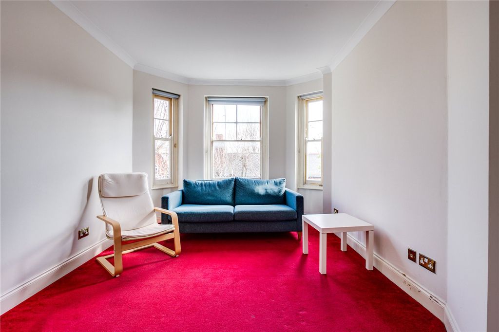 Property photo 1 of 9