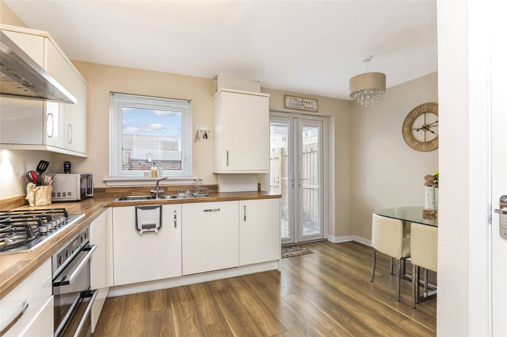 Property photo 3 of 28 Picture No. 07