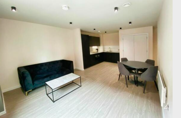 Property photo 1 of 8
