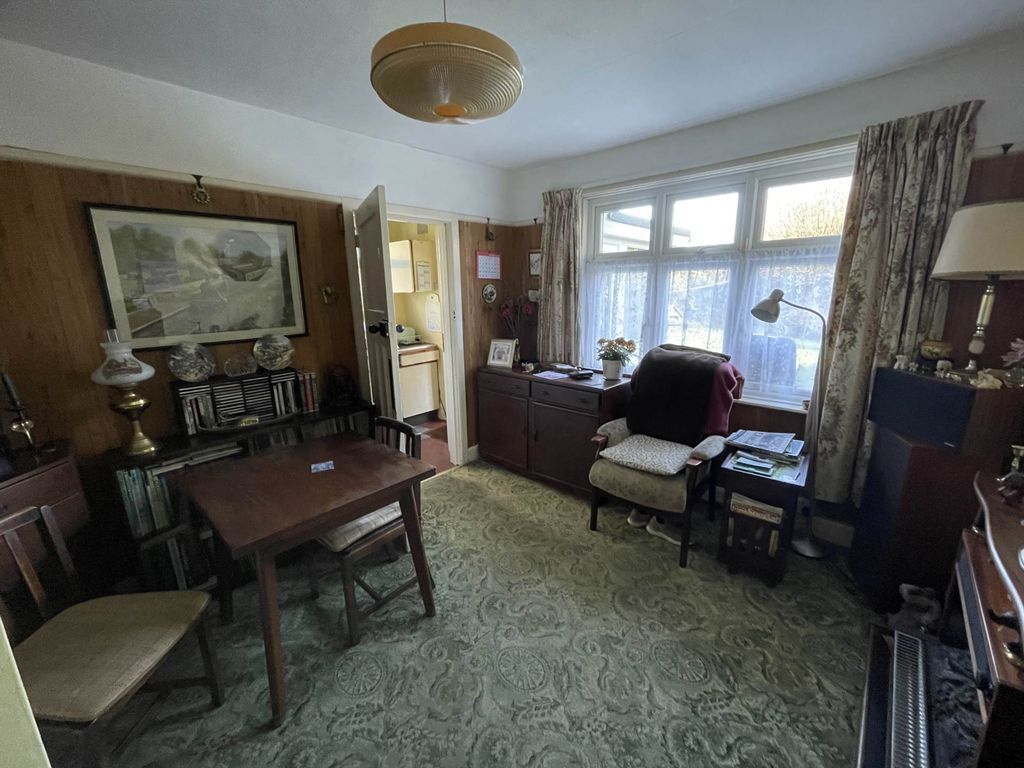 Property photo 3 of 16