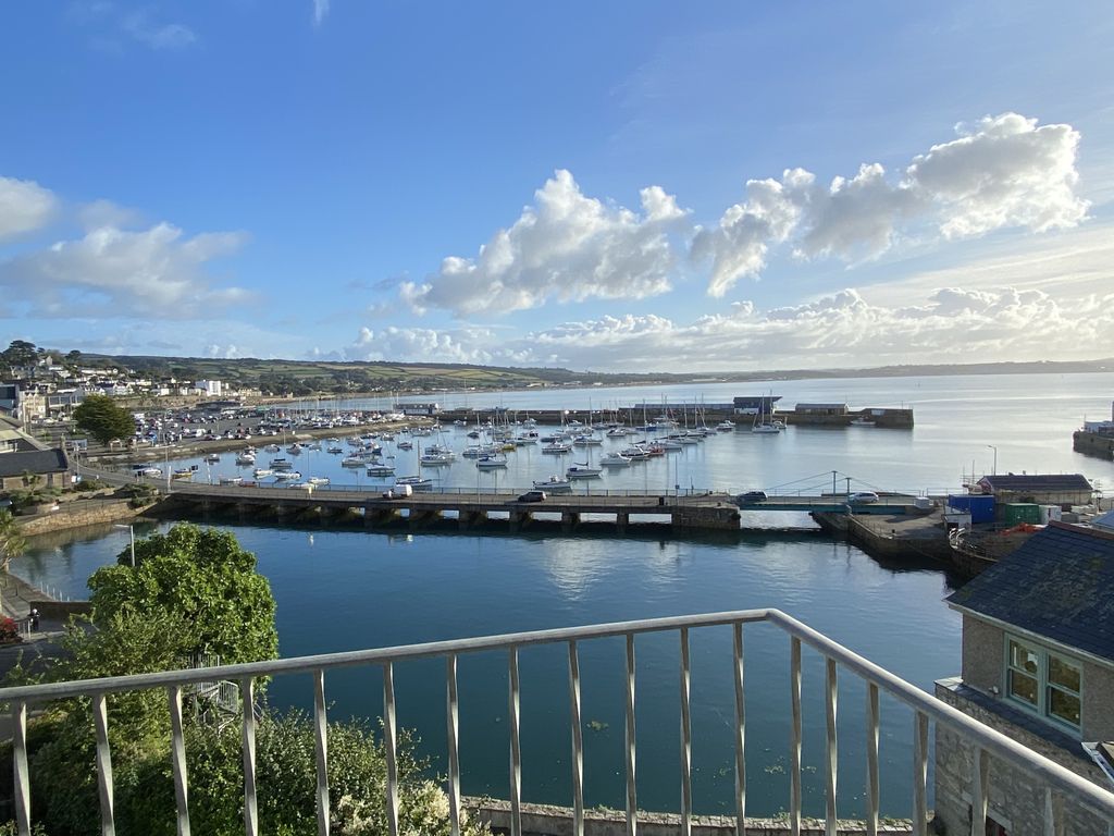 Property photo 3 of 15 Gallery