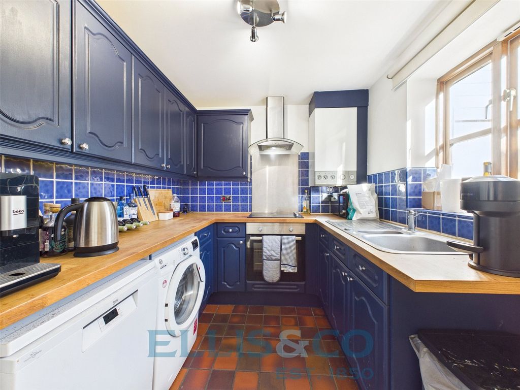 Property photo 2 of 13 Picture No. 08