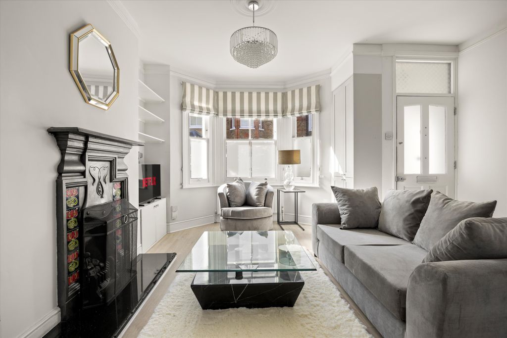 Property photo 1 of 13 Image