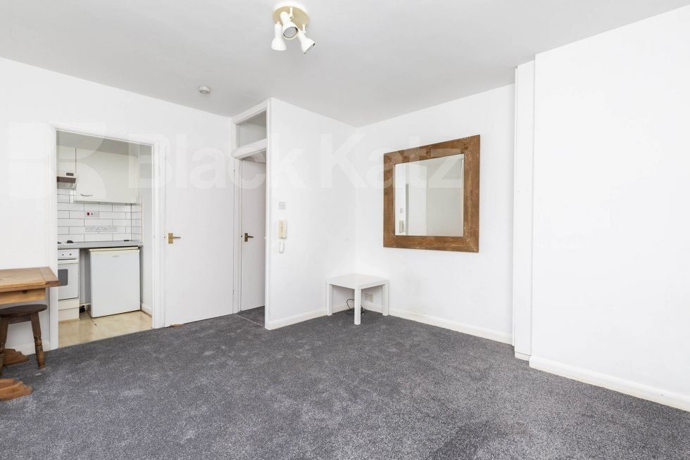 Property photo 2 of 3