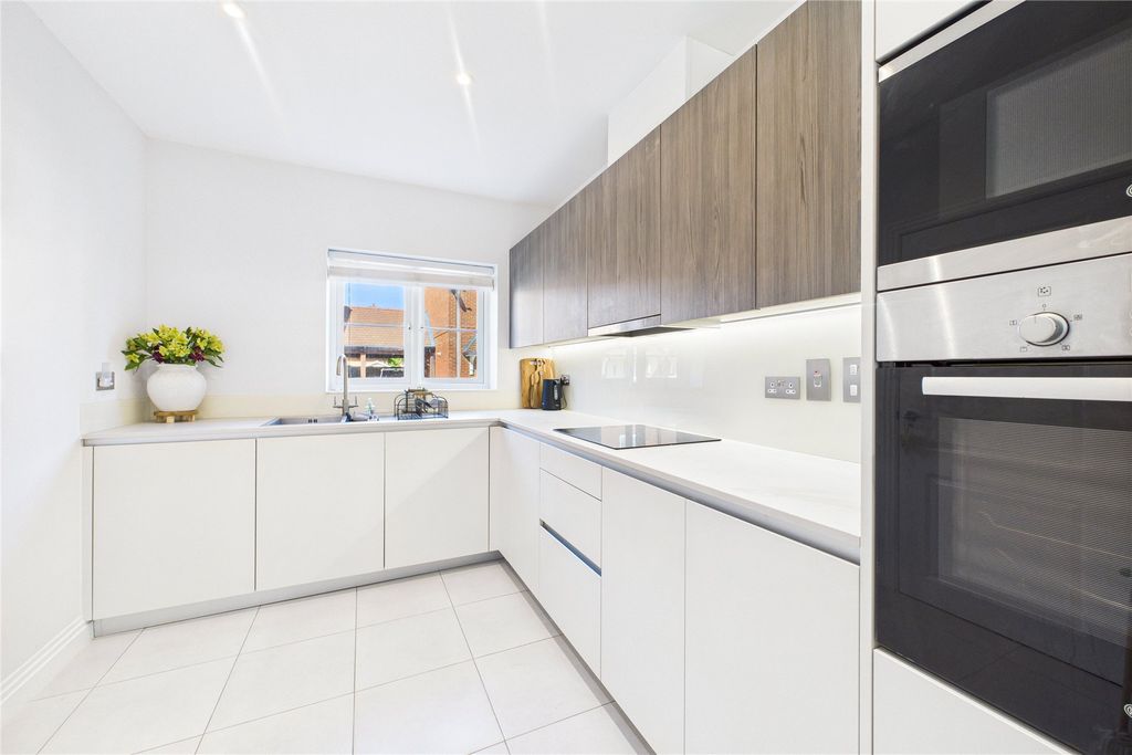 Property photo 2 of 13 Picture No. 09