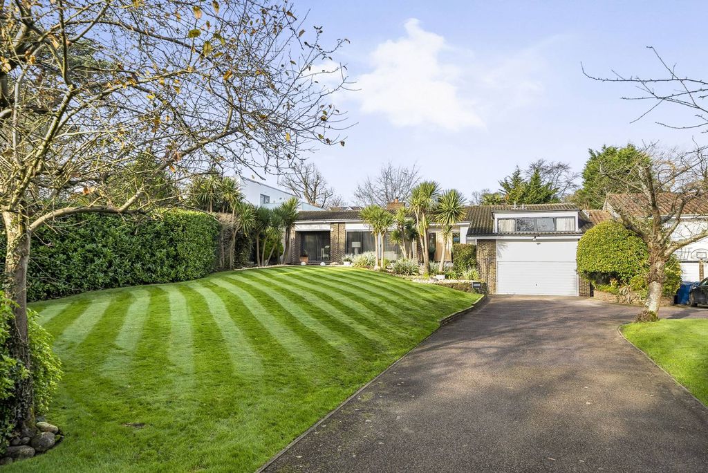 Property photo 2 of 13
