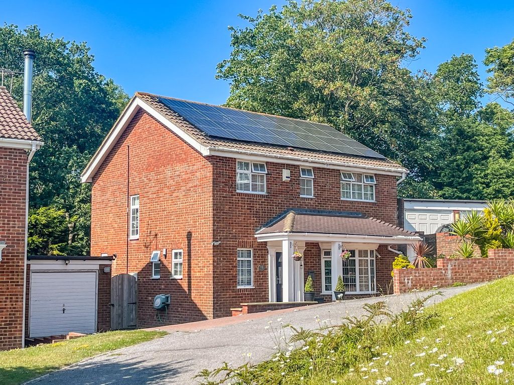 Property photo 1 of 20