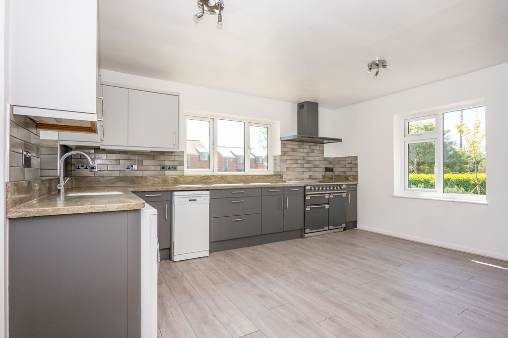 Property photo 3 of 18 Holmstead,Whissonsettroad,Colkirk-27