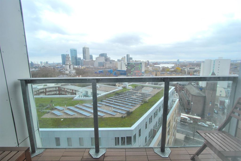 Property photo 2 of 7 Iona Tower.Jpg