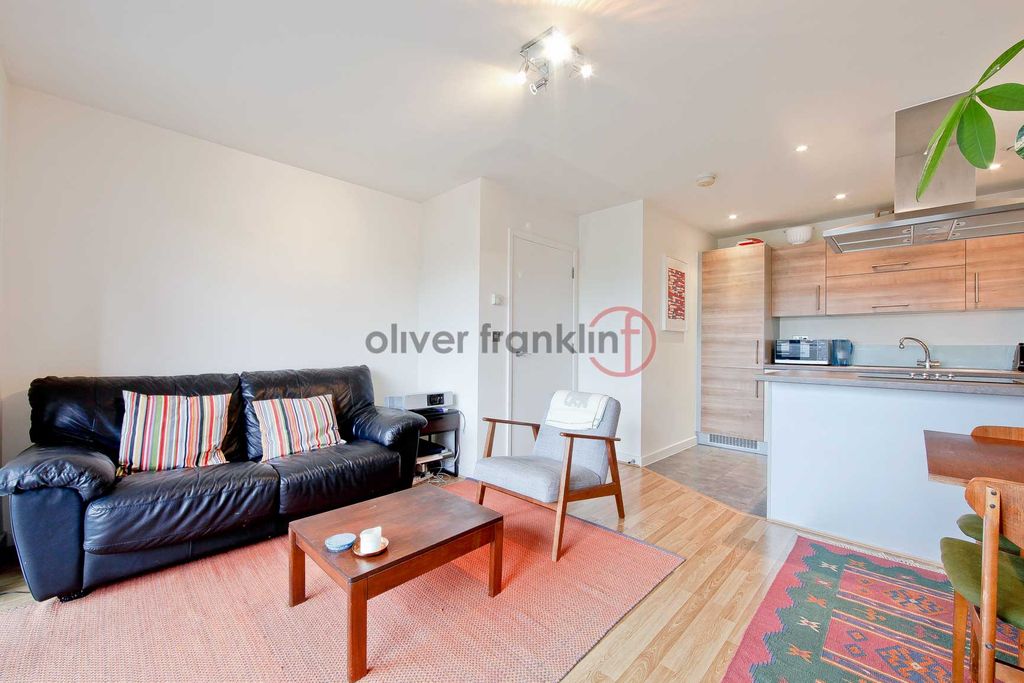 Property photo 2 of 6