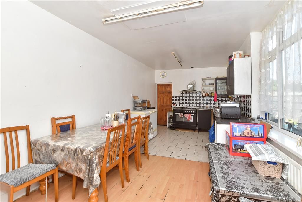 Property photo 2 of 12 Kitchen/ Breakfast Room