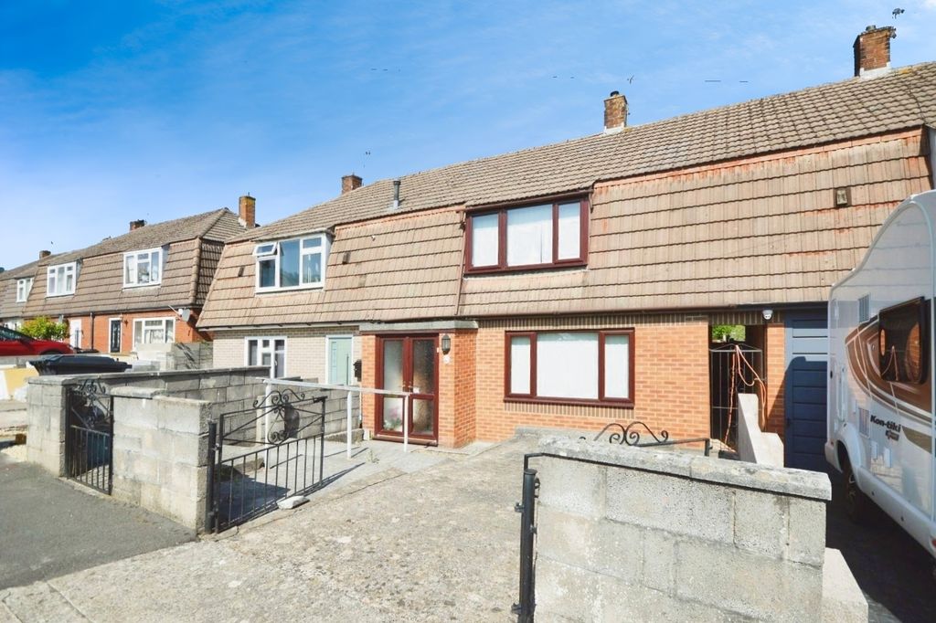Property photo 1 of 13