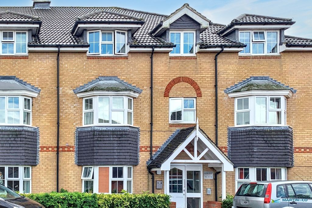 Property photo 1 of 8 Ext Front