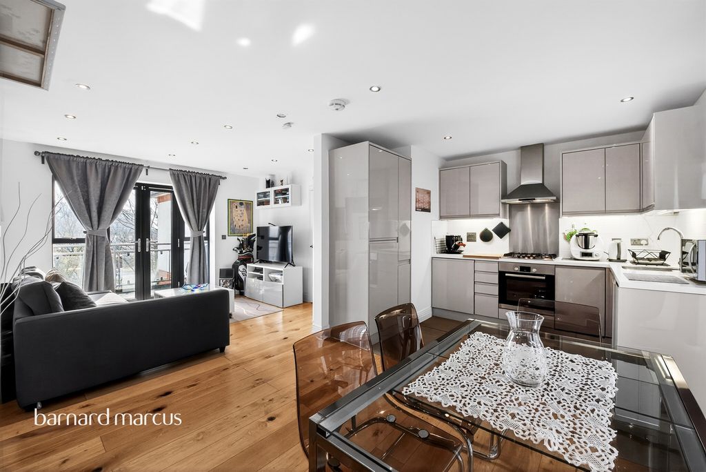 Property photo 3 of 10