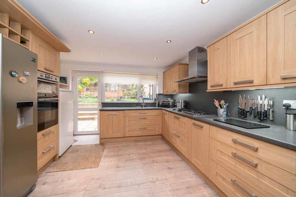 Property photo 3 of 24 Kitchen