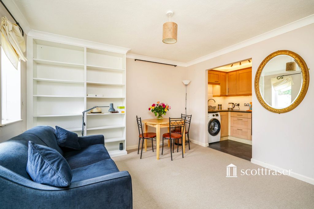 Property photo 3 of 10 3