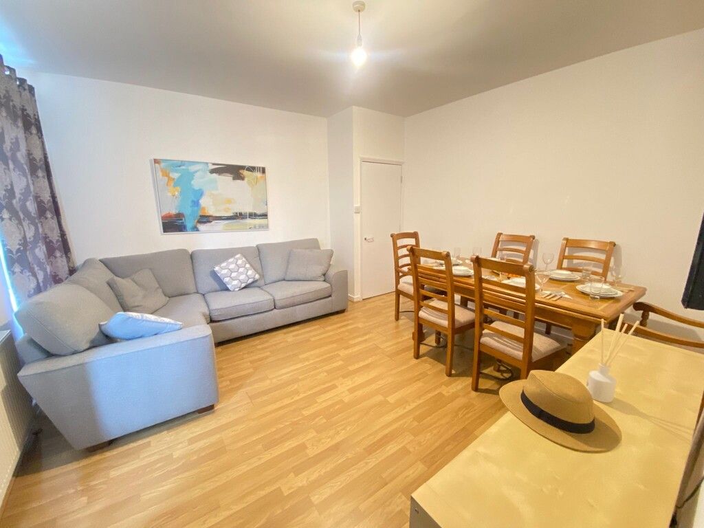 Property photo 1 of 8 Whatsapp Image 2025-