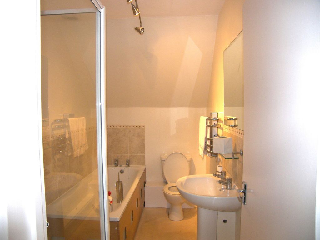 Property photo 3 of 4