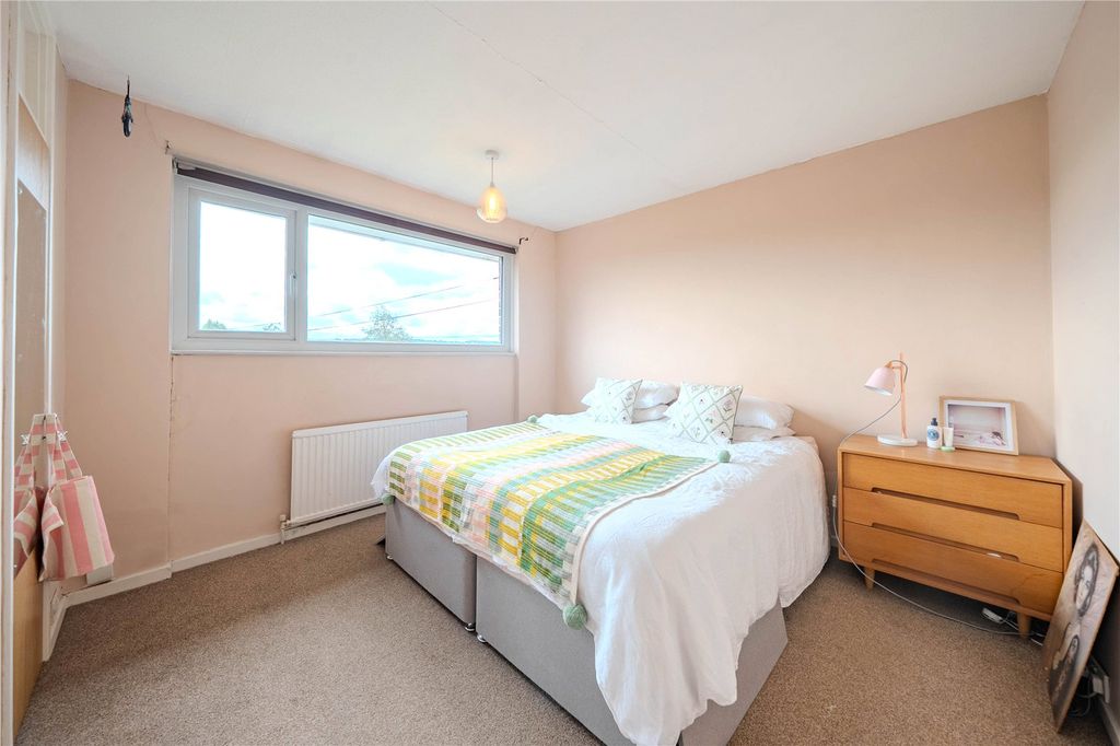 Property photo 2 of 13 Picture No. 27