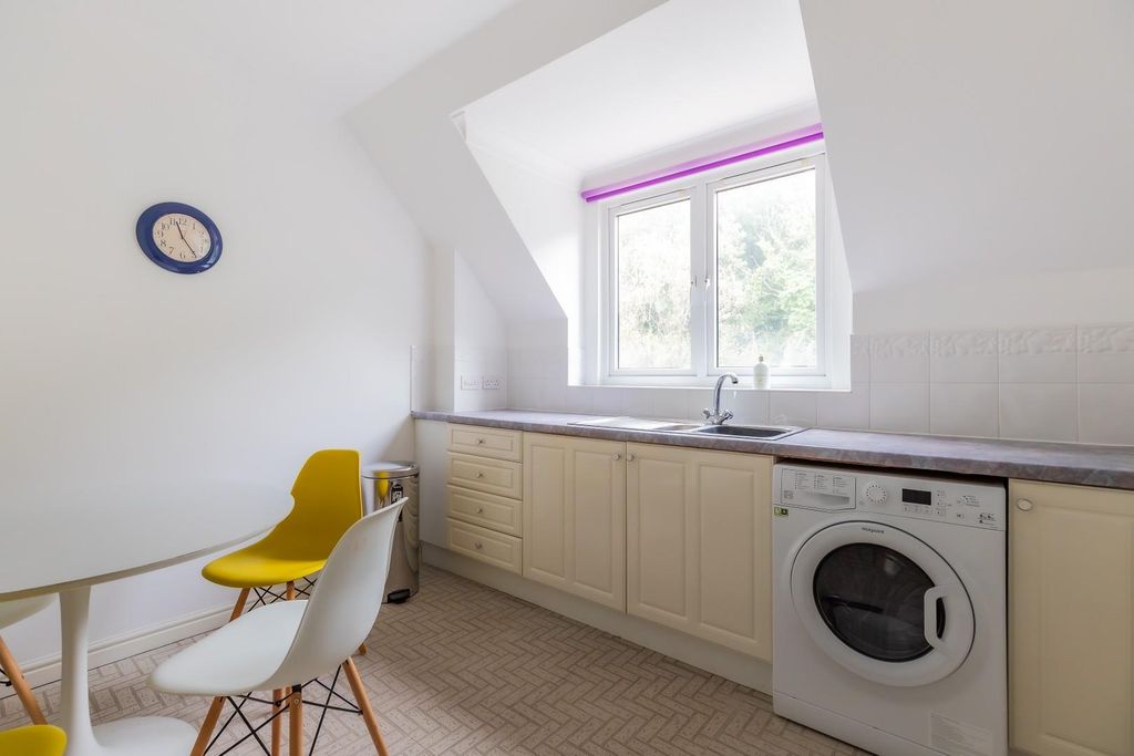 Property photo 2 of 11 30 (2 Of 11).Jpg