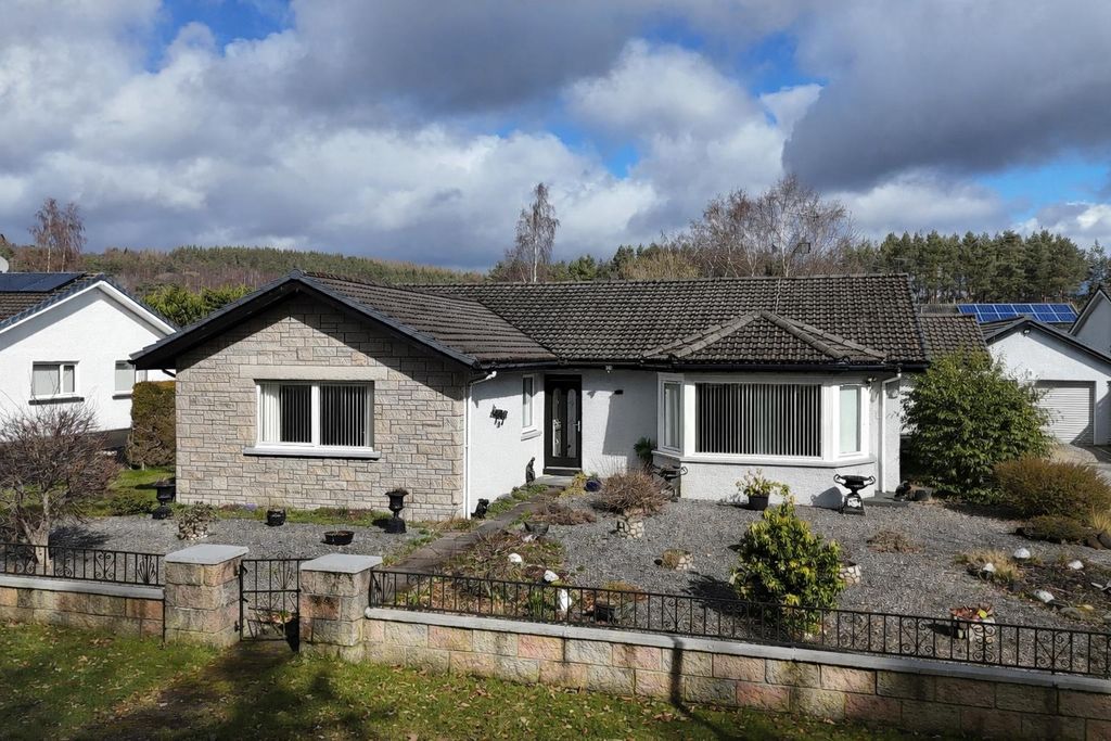 Property photo 1 of 27 Rayerwyn Seafield Avenue Grantown On Spey.Png