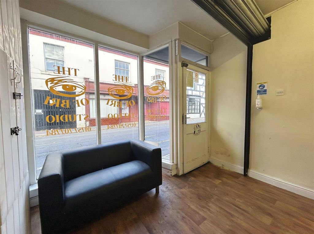 Property photo 2 of 7 Front Room