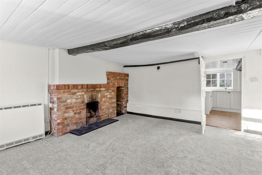 Property photo 2 of 10 Rose Cottage, Lower Road, Hp22 4Dz-8.Jpg