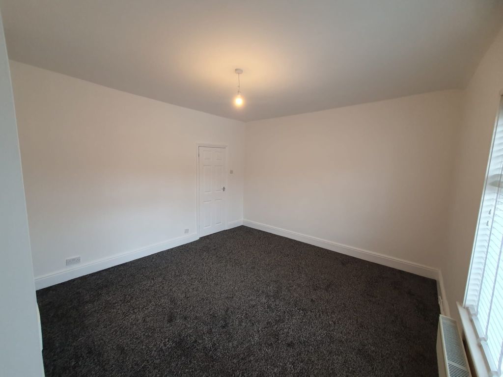 Property photo 2 of 14 Gallery