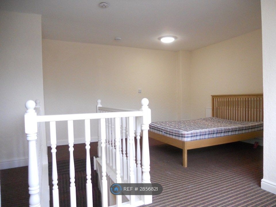 Property photo 2 of 20 Attic Bedroom