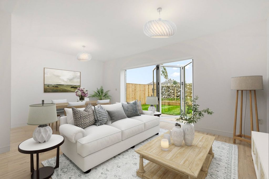 Property photo 2 of 18 Picture No. 10