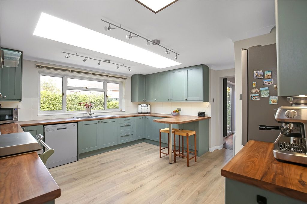 Property photo 3 of 19 Picture No. 03