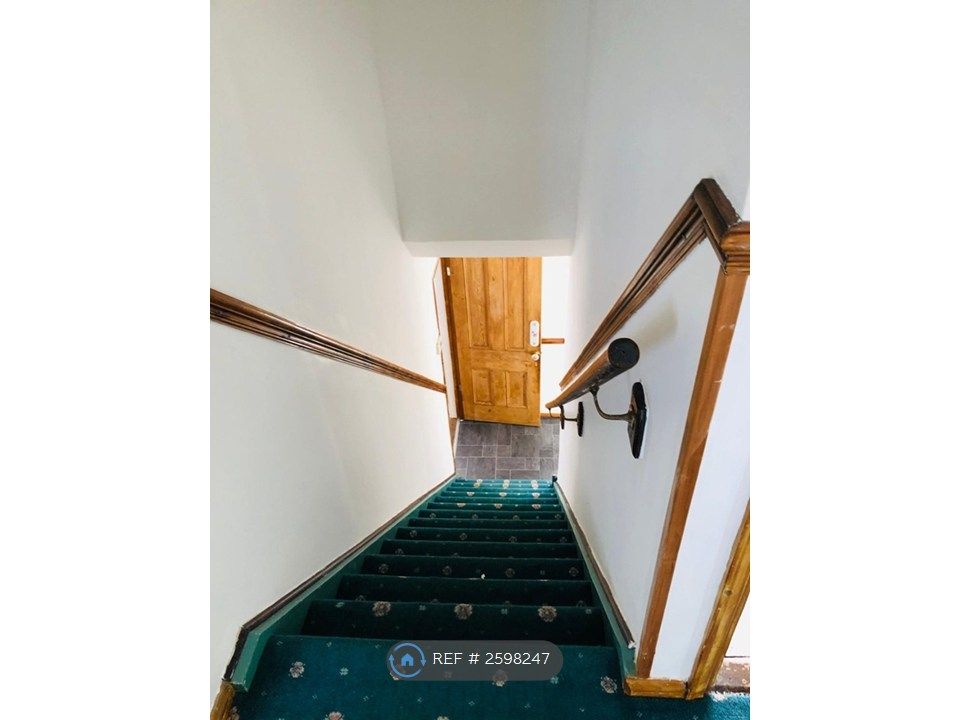 Property photo 1 of 13 Landing Pic