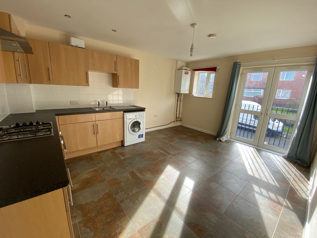 Property photo 3 of 5
