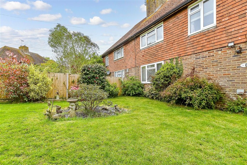Property photo 2 of 16 Front Garden