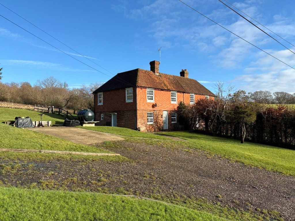 Property photo 1 of 17 External Elevation