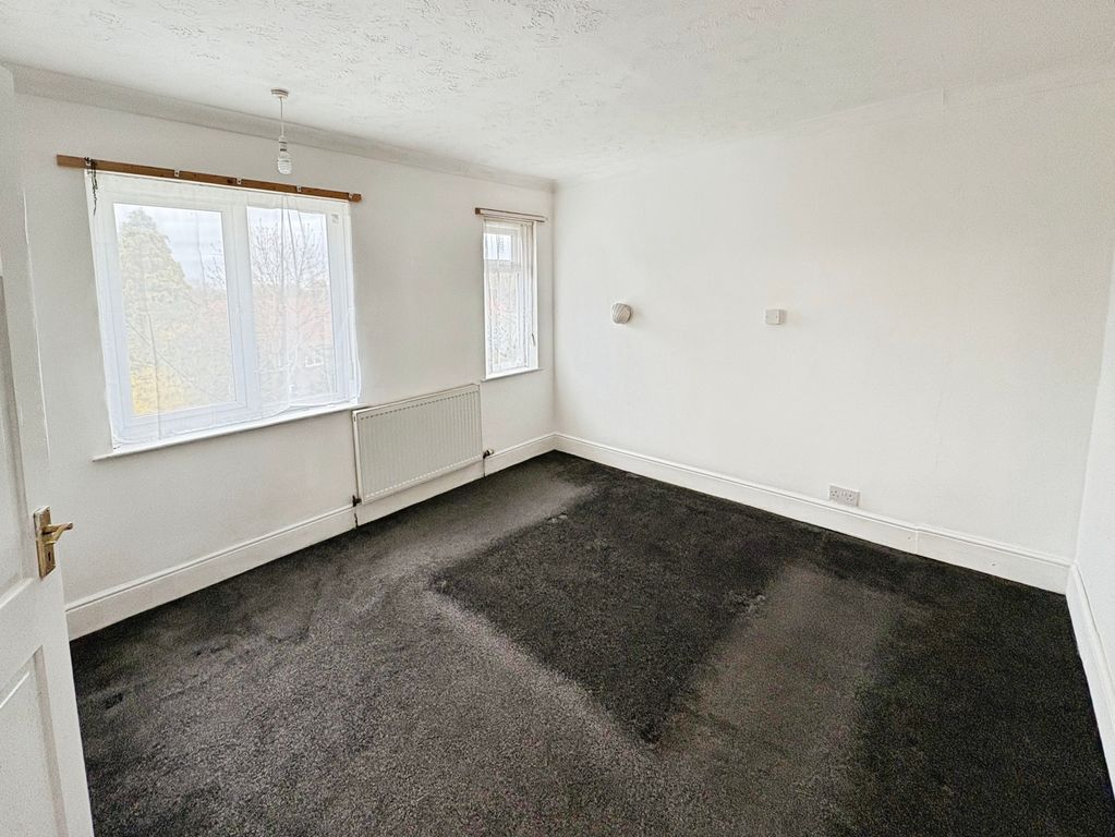 Property photo 3 of 14 Bedroom 1