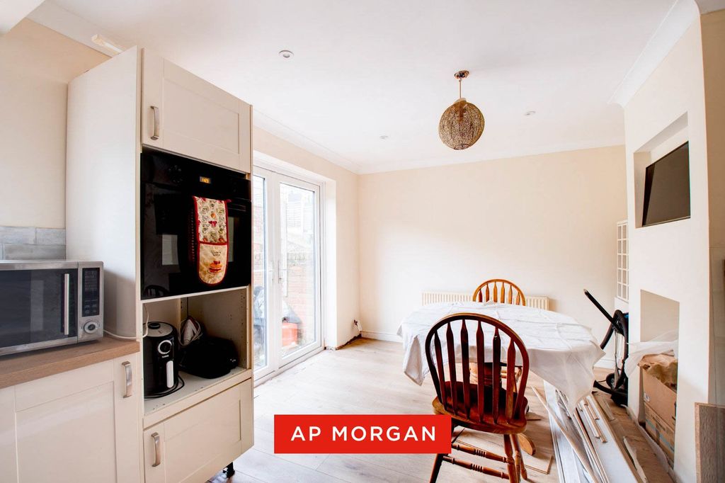 Property photo 3 of 14 Picture No. 21