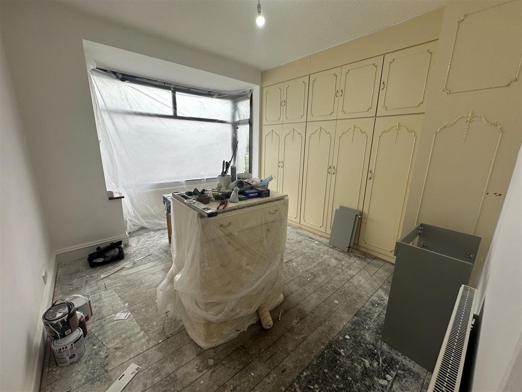Property photo 3 of 11 Bedroom