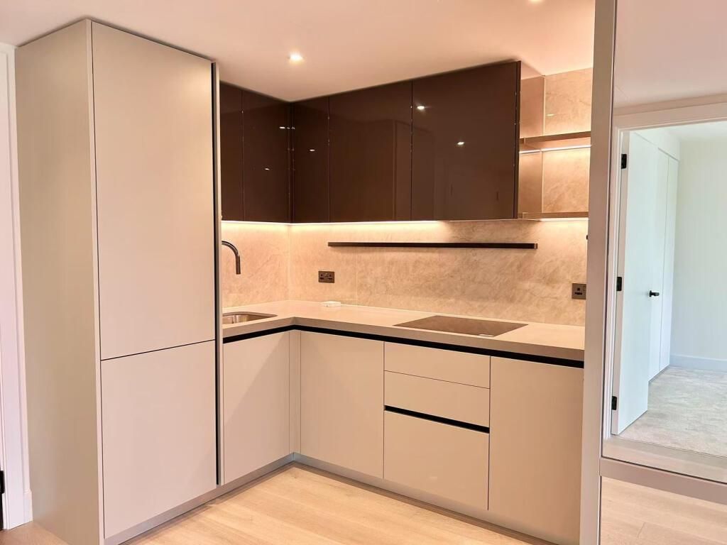 Property photo 3 of 14 82293_337_Img_05_0000.Jpeg