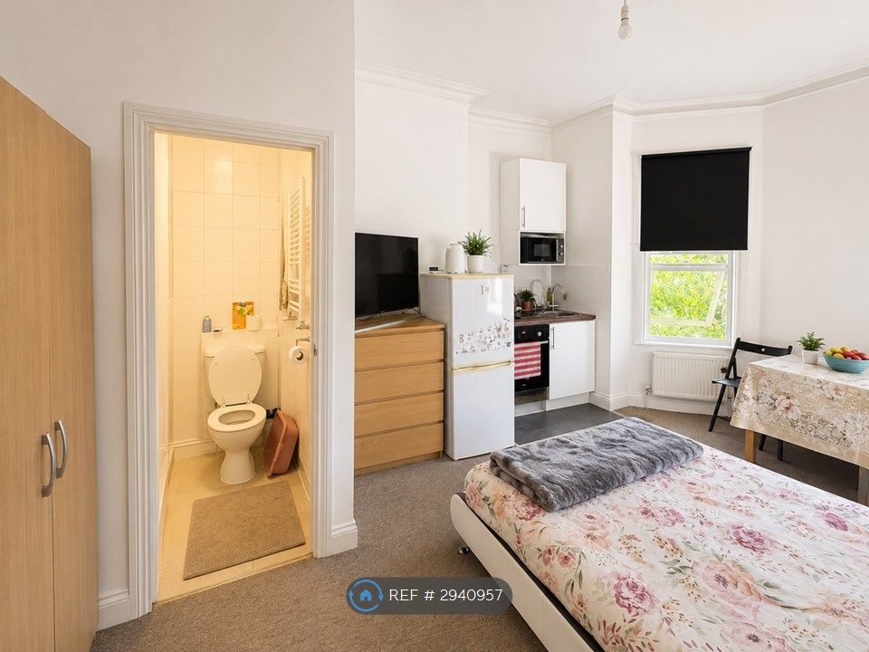 Property photo 2 of 4