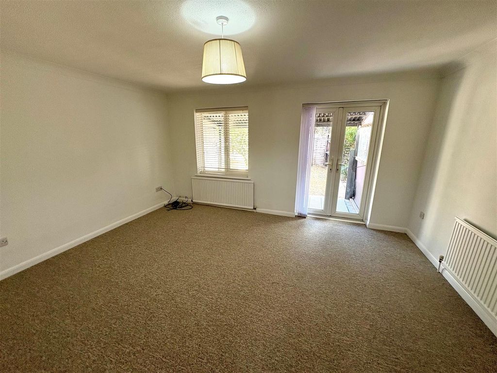 Property photo 3 of 14 2.Jpg